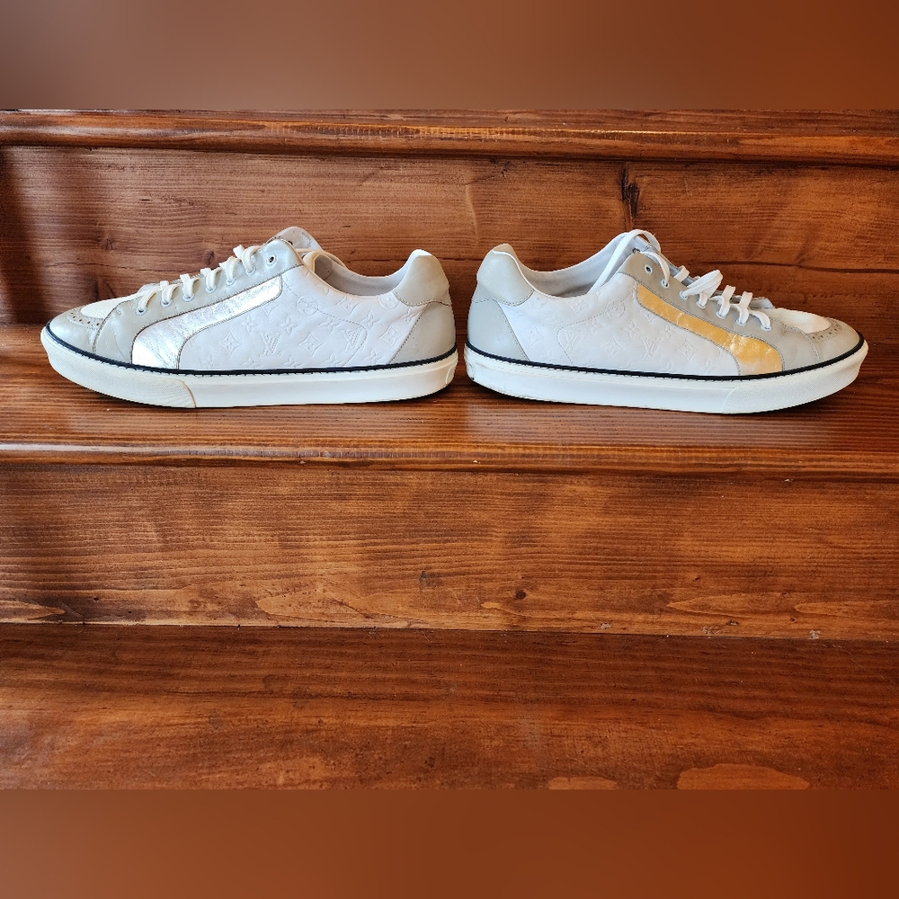LOUIS VUITTON SNEAKERS
